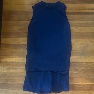 Sleeveless Navy Blue Knit Top